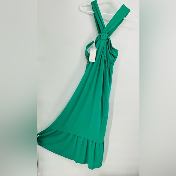 Grace Karin Dresses & Skirts - NWT Grace Karin Elegant Kelly Green Halter Ruffle Maxi Dress S